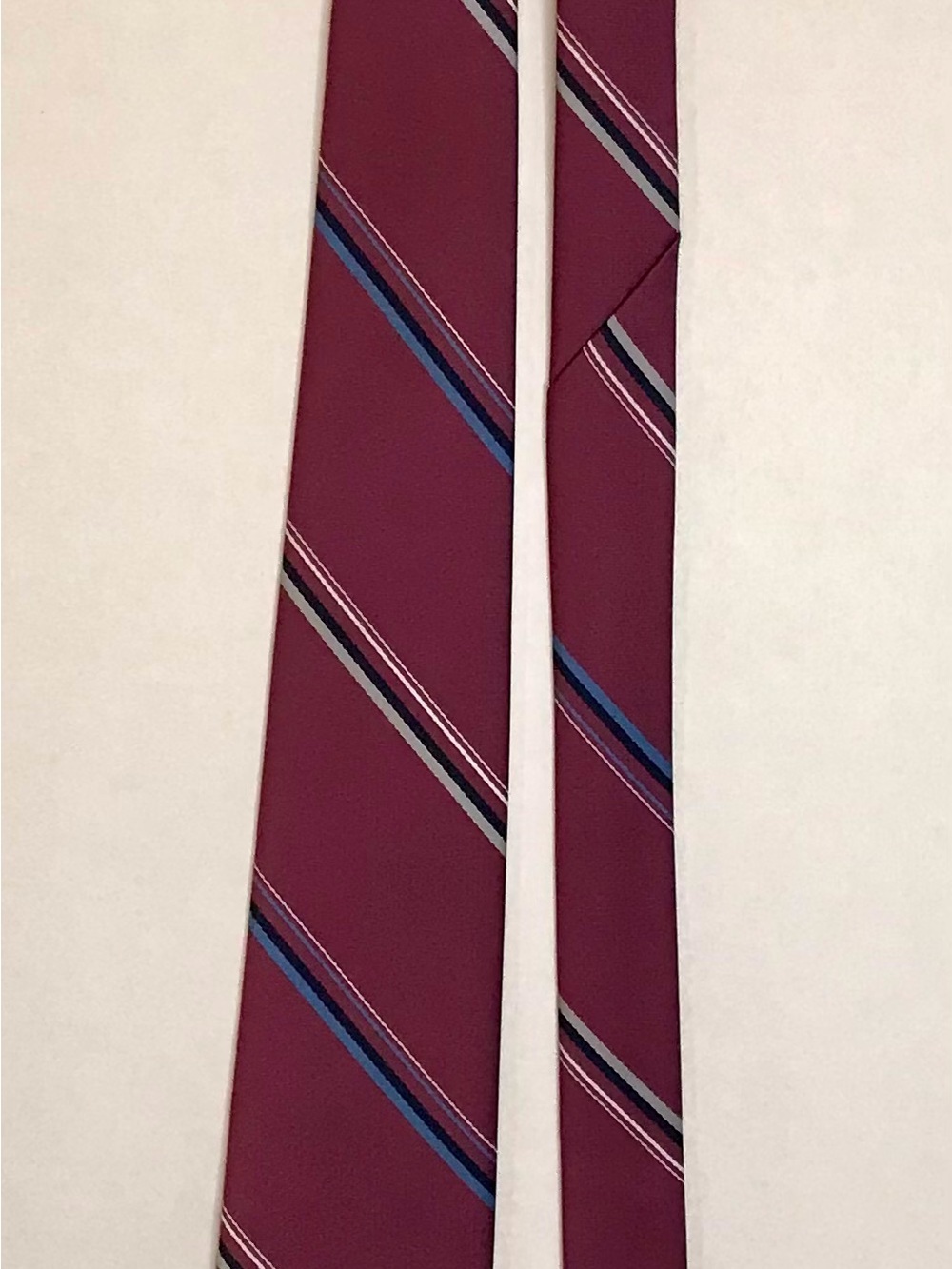 Vintage Michael Reed Designer Collection Mens Tie Red Striped 56"x3" Navy Gray